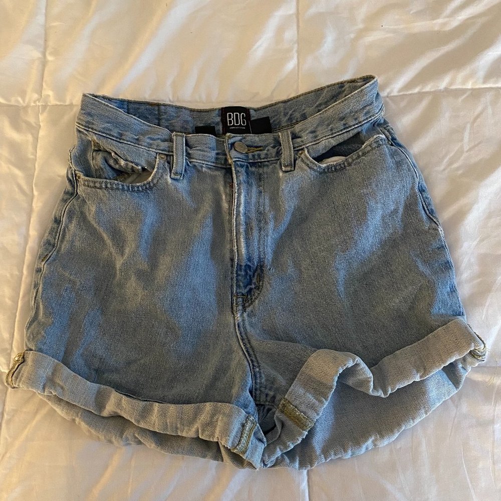 BDG urban outfitters high rise mom short